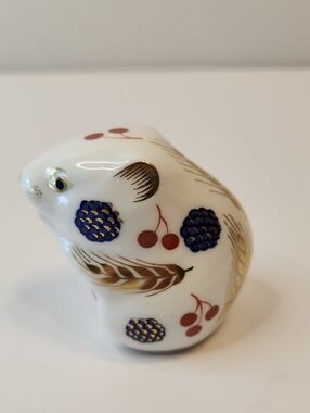 ROYAL CROWN DERBY Harvest Mouse English Bone China XLVII